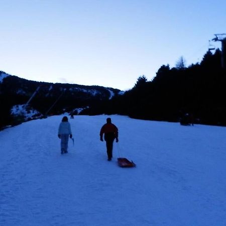 Les Angles: Esqui, Base Nautica, Naturaleza, Bike Park, ... Eksteriør billede